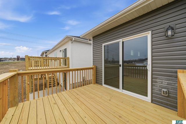 8531 Lost Arrow Court, Lincoln, NE 68507