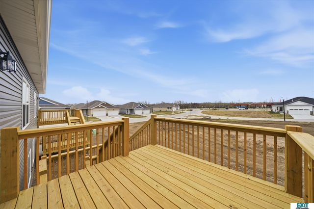 8531 Lost Arrow Court, Lincoln, NE 68507