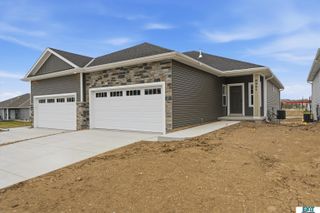 8531 Lost Arrow Court, Lincoln, NE 68507