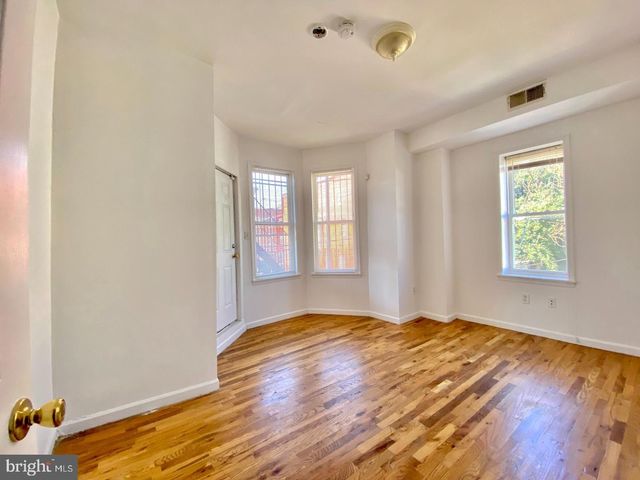 2034 N 18TH ST, Philadelphia, PA 19121