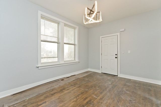 1922 N Wilmot Avenue 1R, Chicago, IL 60647