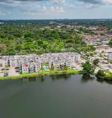 5501 NW 7th St E408, Miami, FL 33126