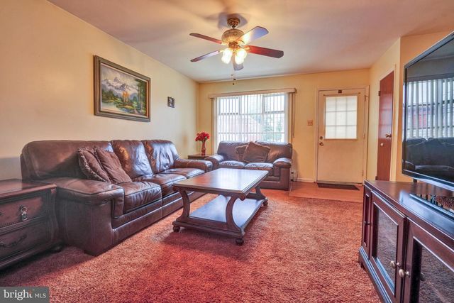 47 WALNUT ST, Clifton Heights, PA 19018