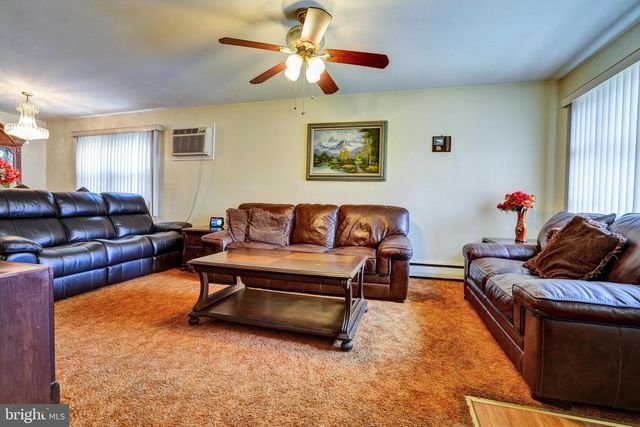47 WALNUT ST, Clifton Heights, PA 19018