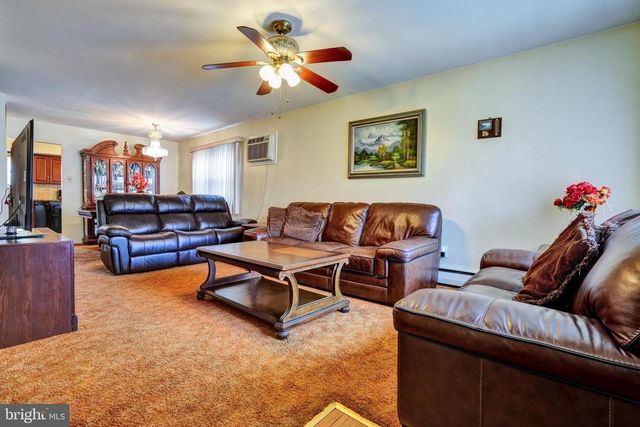47 WALNUT ST, Clifton Heights, PA 19018