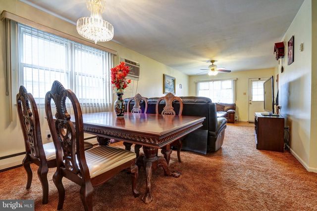 47 WALNUT ST, Clifton Heights, PA 19018