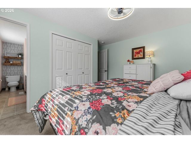15935 Se ARISTA Dr, Milwaukie, OR 97267
