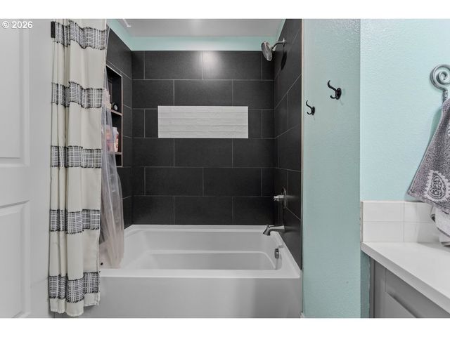 15935 Se ARISTA Dr, Milwaukie, OR 97267