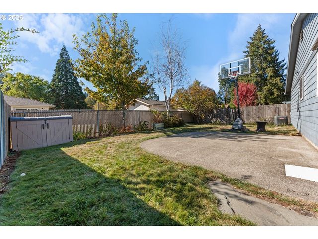 15935 Se ARISTA Dr, Milwaukie, OR 97267