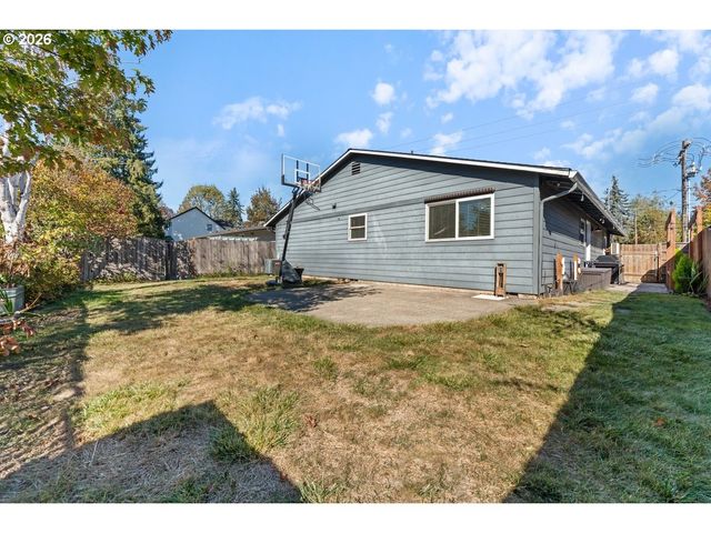 15935 Se ARISTA Dr, Milwaukie, OR 97267