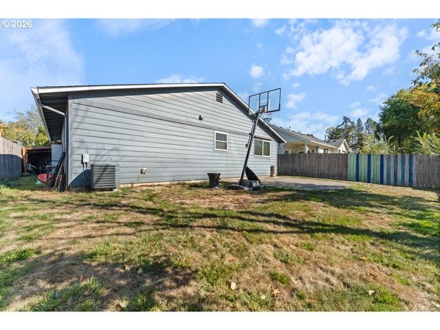 15935 Se ARISTA Dr, Milwaukie, OR 97267