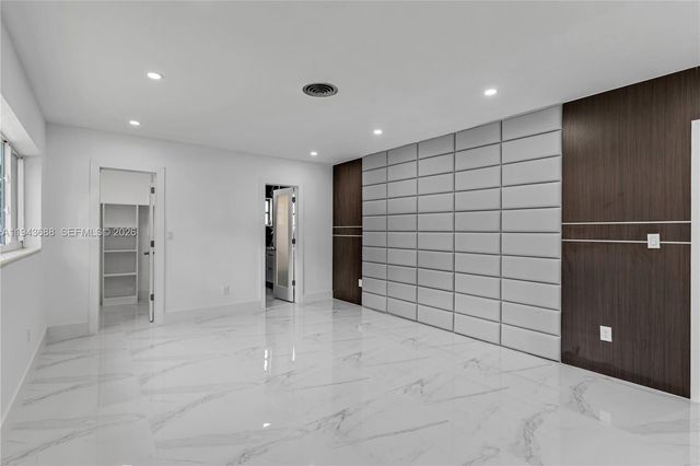 12525 SW 68th Ct, Pinecrest, FL 33156