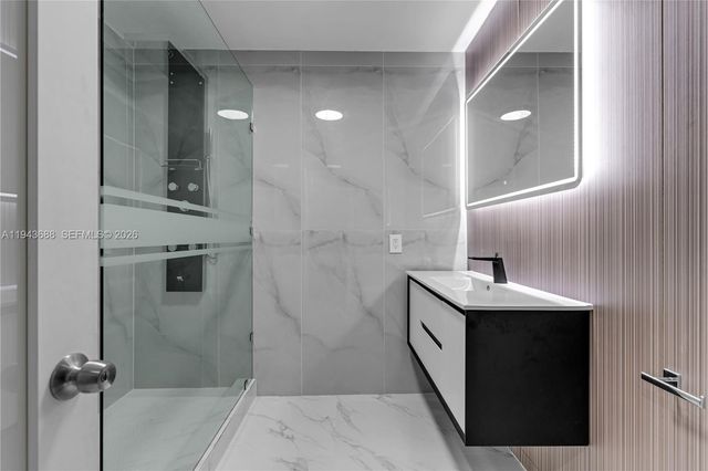 12525 SW 68th Ct, Pinecrest, FL 33156