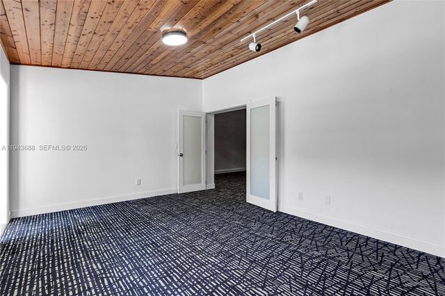 12525 SW 68th Ct, Pinecrest, FL 33156