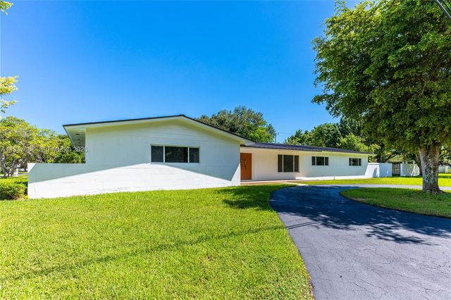 12525 SW 68th Ct, Pinecrest, FL 33156