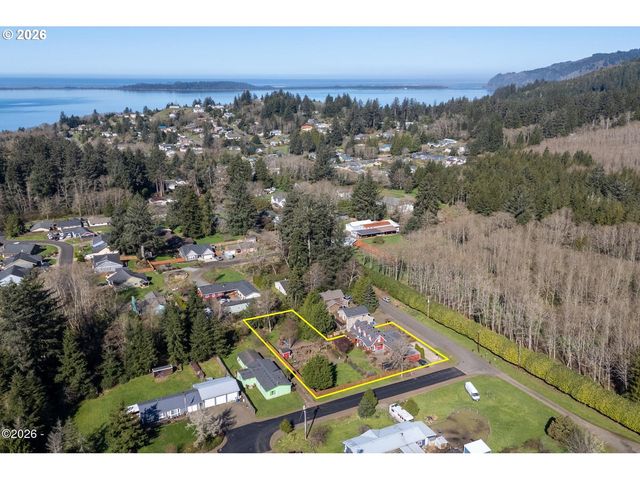 6495 MAIN St, Bay City, OR 97107