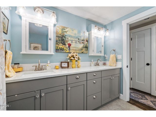 6495 MAIN St, Bay City, OR 97107