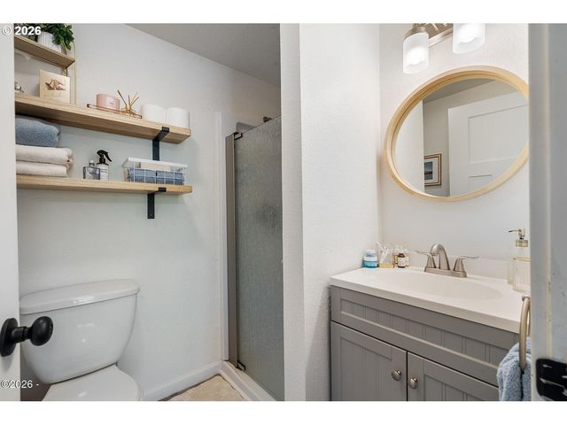 6495 MAIN St, Bay City, OR 97107