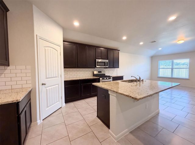 8126 Gambrel Way, Rosharon, TX 77583