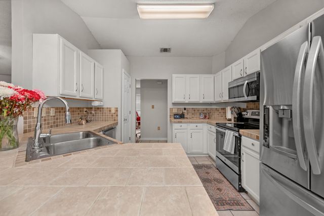 1852 Candlewood Drive, Navarre, FL 32566