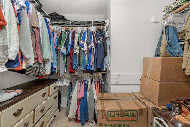 1852 Candlewood Drive, Navarre, FL 32566