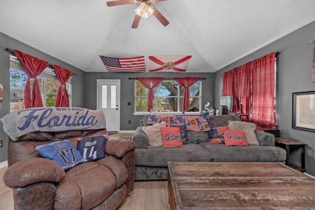 1852 Candlewood Drive, Navarre, FL 32566