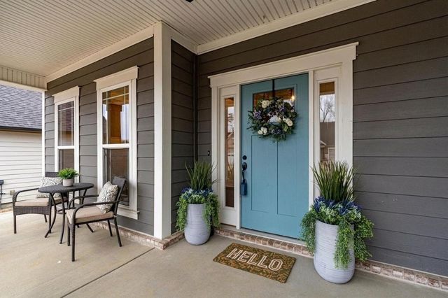 7458 White Pine Drive, Ooltewah, TN 37363