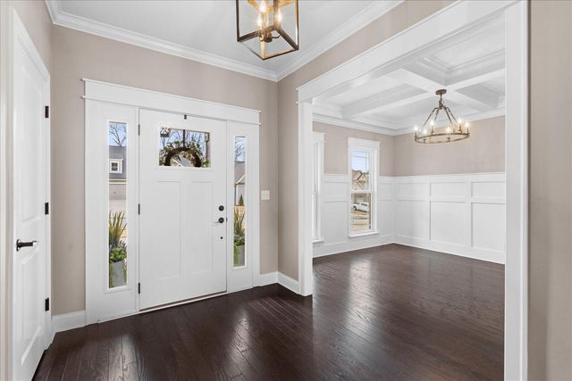 7458 White Pine Drive, Ooltewah, TN 37363