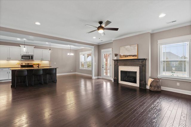 7458 White Pine Drive, Ooltewah, TN 37363