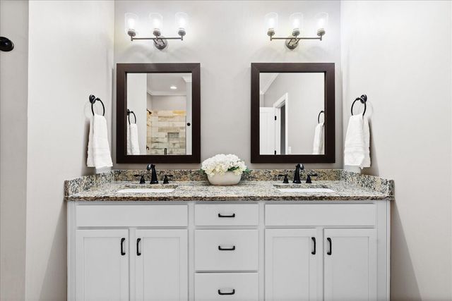 7458 White Pine Drive, Ooltewah, TN 37363