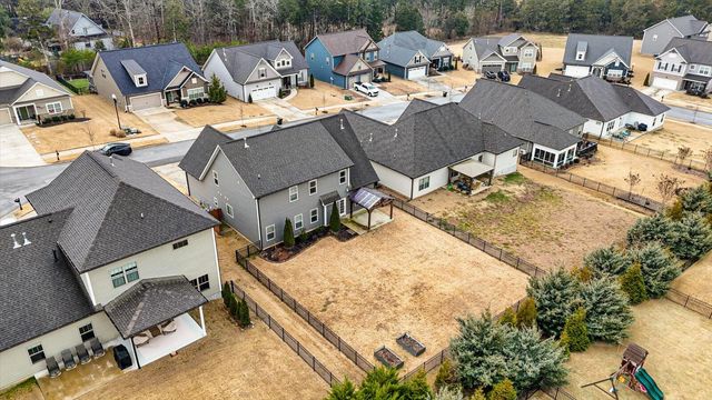 7458 White Pine Drive, Ooltewah, TN 37363