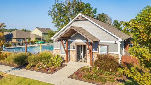 7458 White Pine Drive, Ooltewah, TN 37363