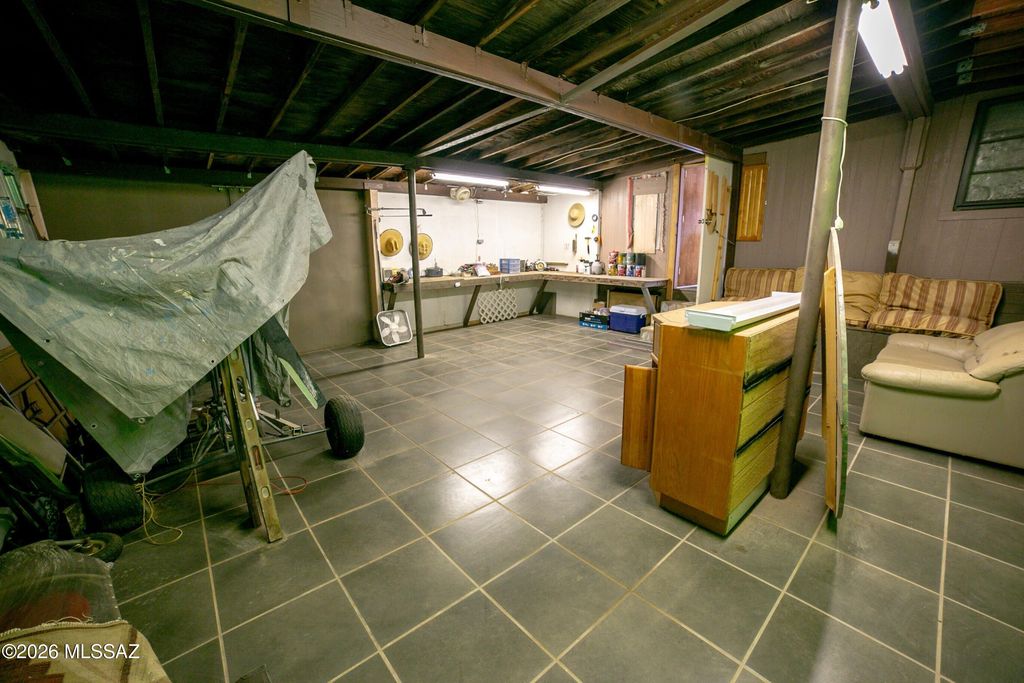 Image 16 of property listing at 766 W Calle Rhode Island Circle, Cochise, AZ 85606