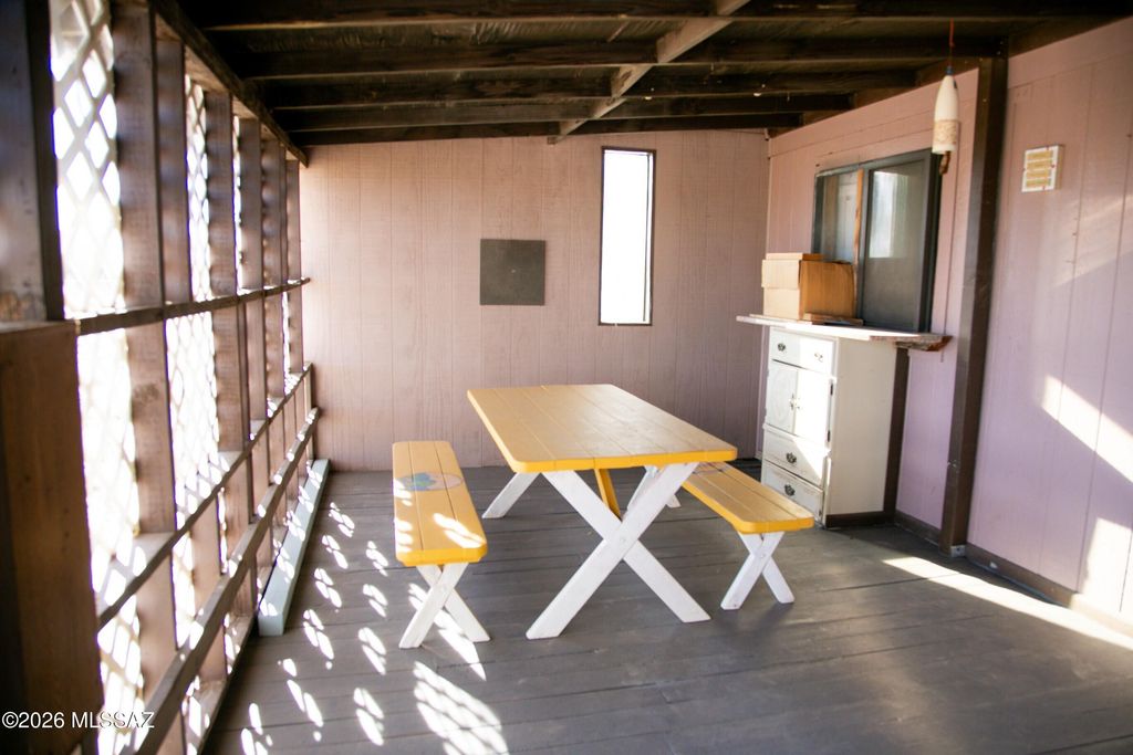 Image 18 of property listing at 766 W Calle Rhode Island Circle, Cochise, AZ 85606