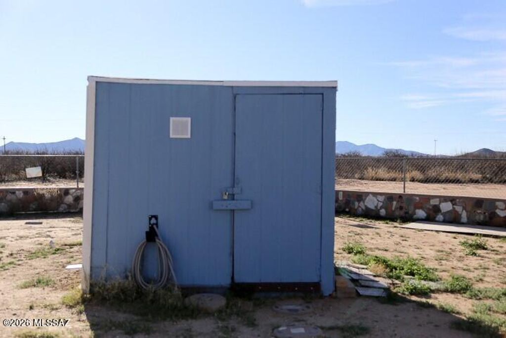 Image 22 of property listing at 766 W Calle Rhode Island Circle, Cochise, AZ 85606