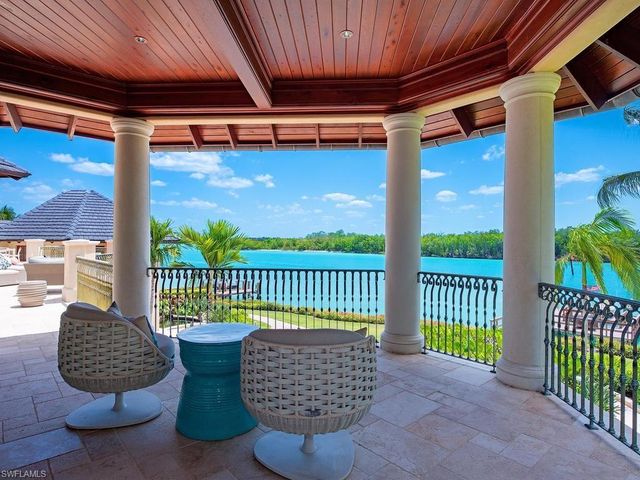 840 Admiralty Parade E, Naples, FL 34102