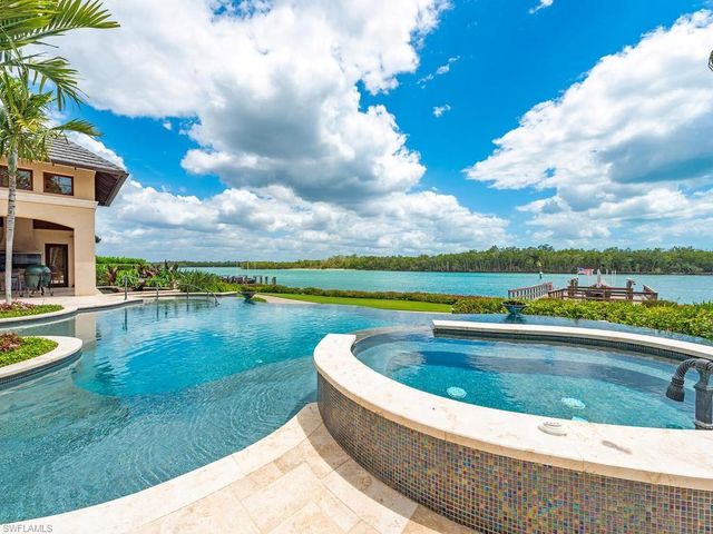 840 Admiralty Parade E, Naples, FL 34102