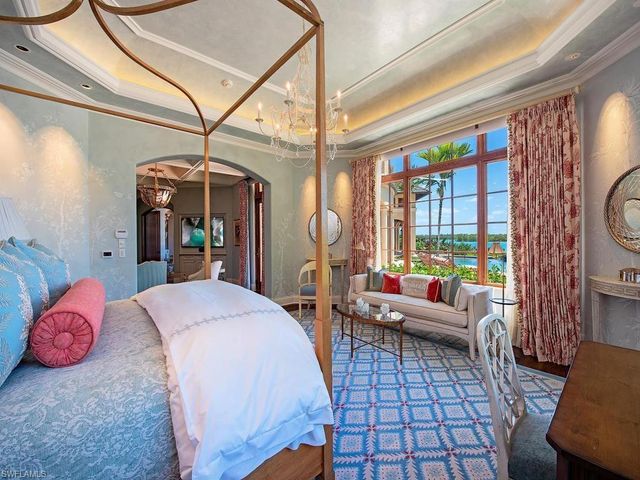 840 Admiralty Parade E, Naples, FL 34102