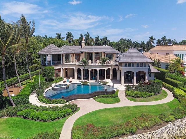 840 Admiralty Parade E, Naples, FL 34102