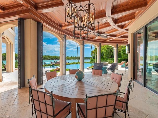 840 Admiralty Parade E, Naples, FL 34102