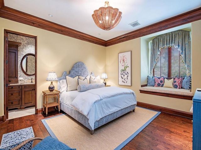840 Admiralty Parade E, Naples, FL 34102