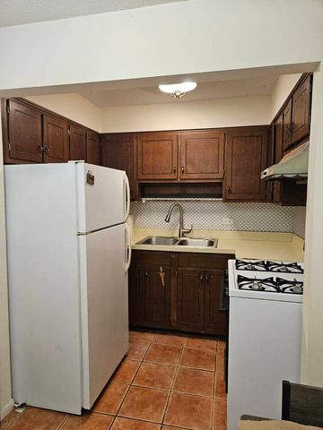 7234 W North Avenue 908, Elmwood Park, IL 60707