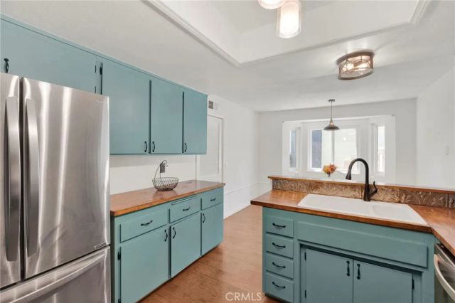 2425 San Fernando Court, Claremont, CA 91711