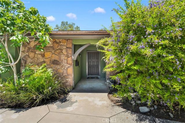 2425 San Fernando Court, Claremont, CA 91711