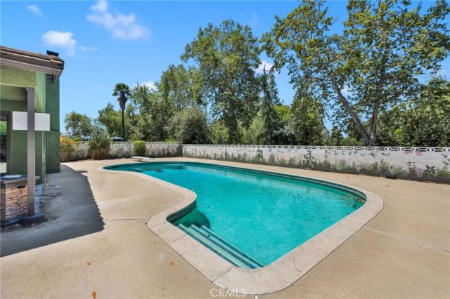2425 San Fernando Court, Claremont, CA 91711