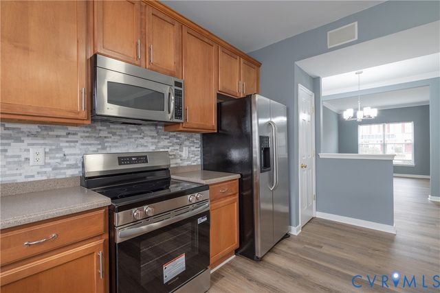 913 Dominion Townes Ct, Richmond, VA 23223