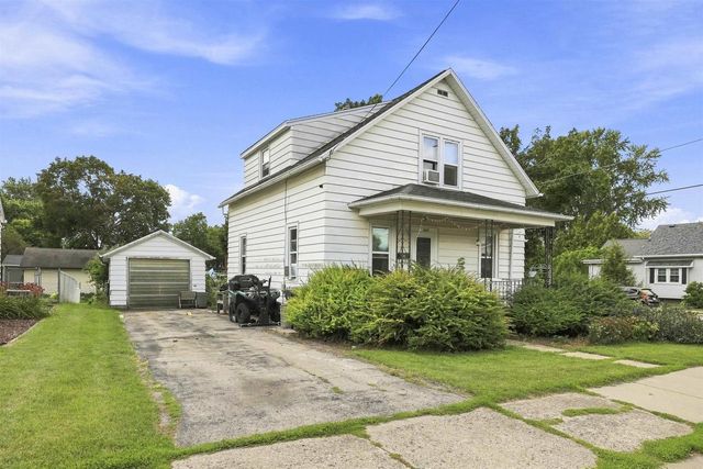703 PARK AVENUE, Little Chute, WI 54140