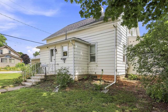 703 PARK AVENUE, Little Chute, WI 54140