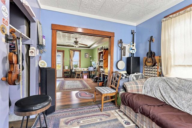 703 PARK AVENUE, Little Chute, WI 54140