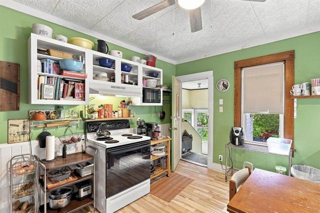 703 PARK AVENUE, Little Chute, WI 54140